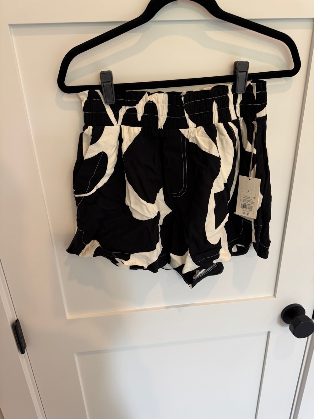 Black & White Abstract Print Shorts